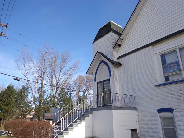 3404 24th St, Port Huron, MI 48060